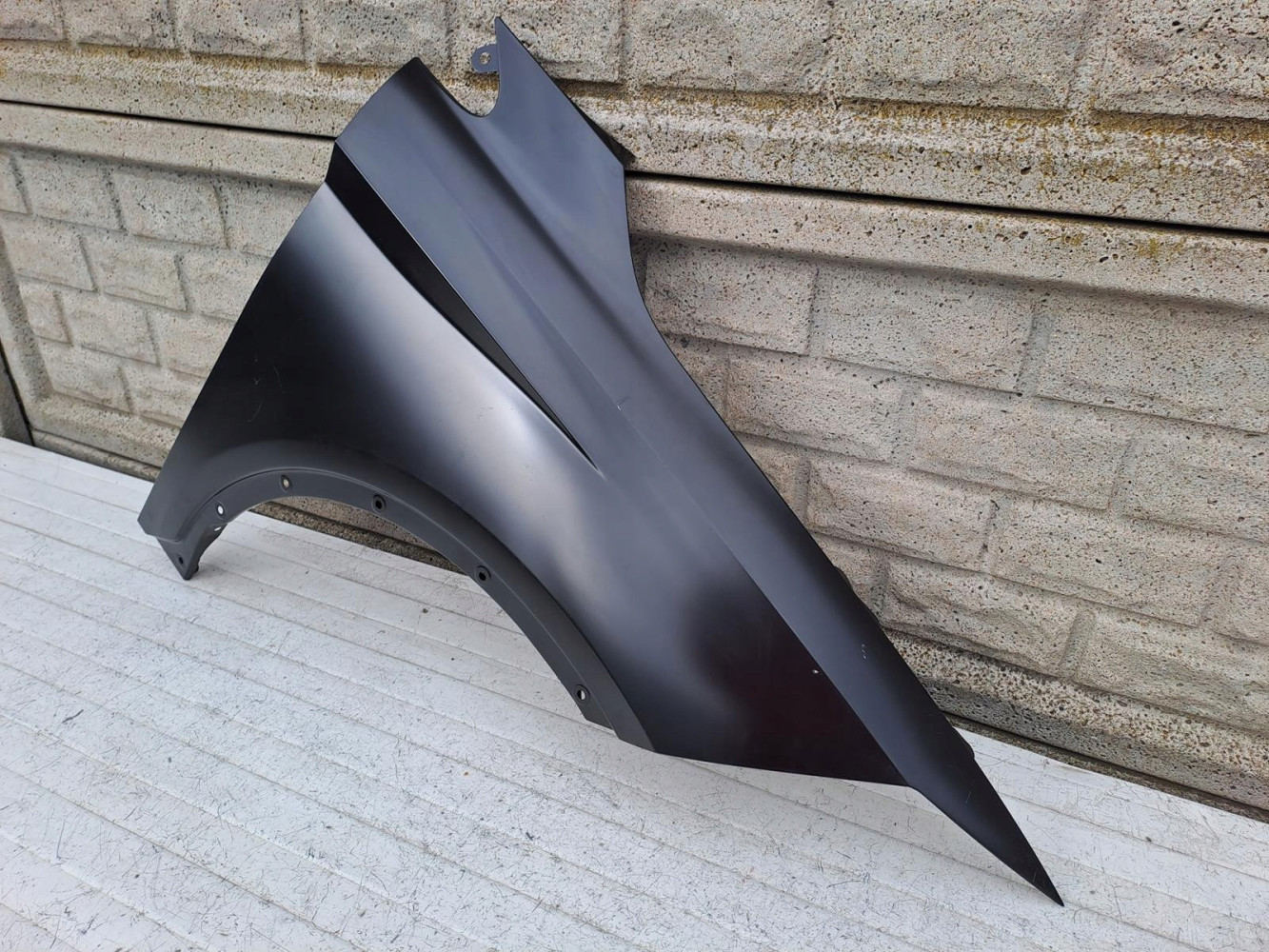 SEAT ARONA BŁOTNIK PRZEDNI PRAWY NOWY - (15292952188)