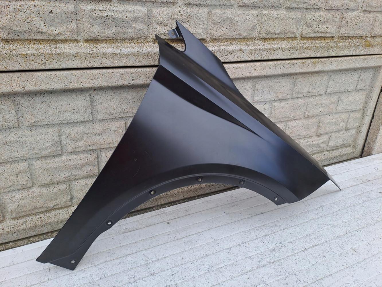 SEAT ARONA BŁOTNIK PRZEDNI PRAWY NOWY - (15292952188)