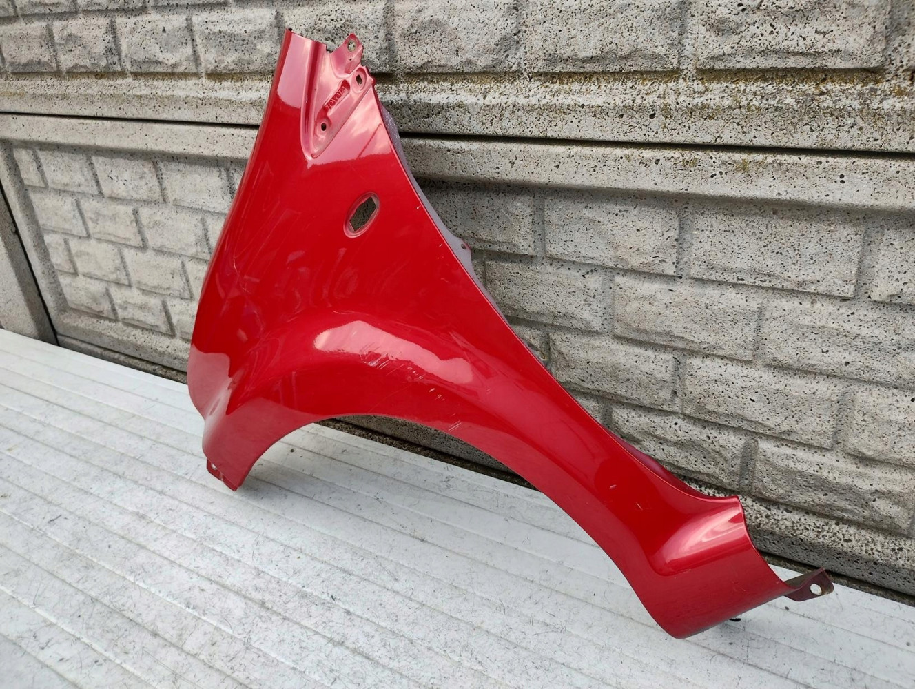 TOYOTA AYGO I 1 2005-2012 BŁOTNIK LEWY PRZEDNI - (15293190486)
