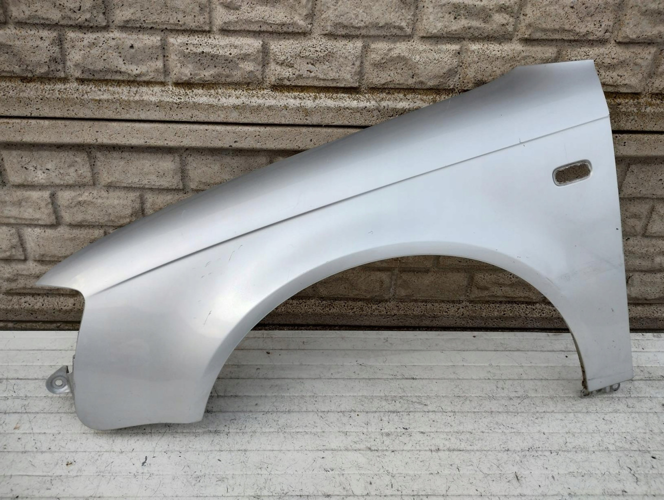 BŁOTNIK PRZEDNI LEWY AUDI A4 B7 8E0 2005-2009 - (15293227651)