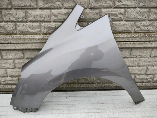 TOYOTA VERSO LIFT BŁOTNIK PRZEDNI LEWY - (15309113583)