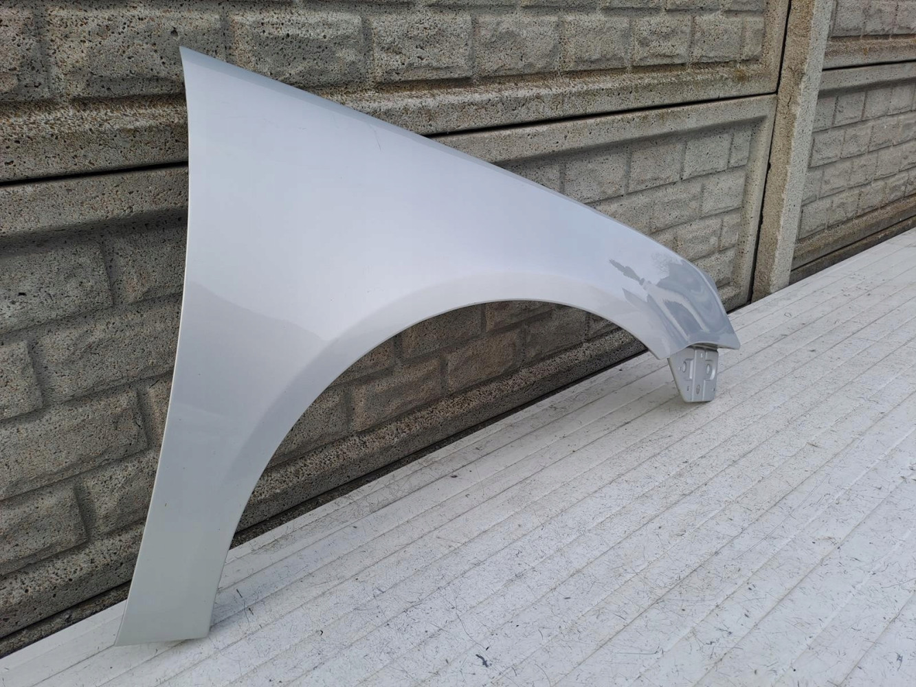 VW EOS 2006-2015 BŁOTNIK PRZEDNI PRAWY - (15314763807)