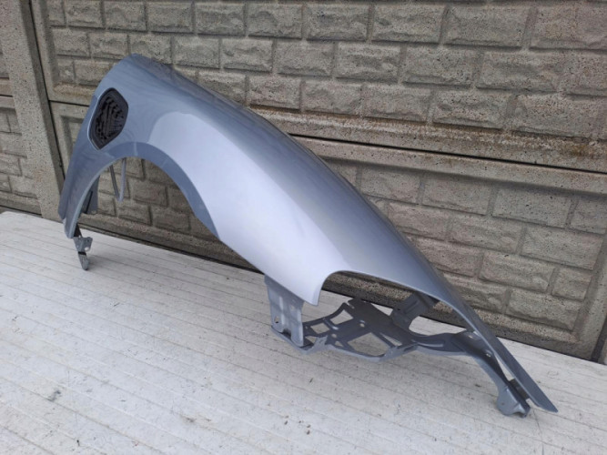 PORSCHE TAYCAN 9J1 9 J BŁOTNIK PRZEDNI PRAWY - (15381530928)