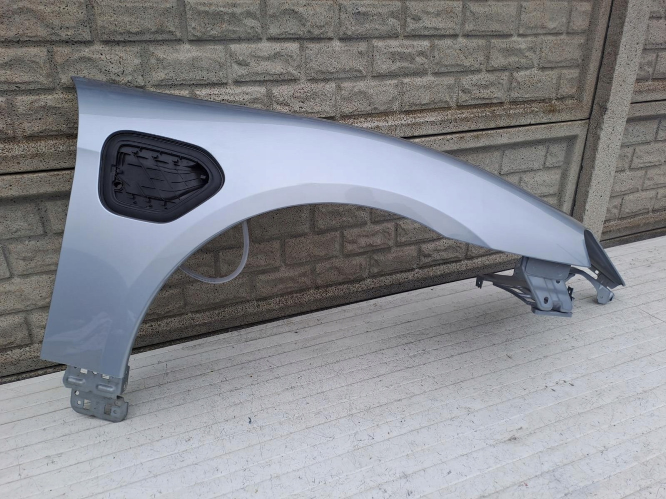 PORSCHE TAYCAN 9J1 9 J BŁOTNIK PRZEDNI PRAWY - (15381530928)