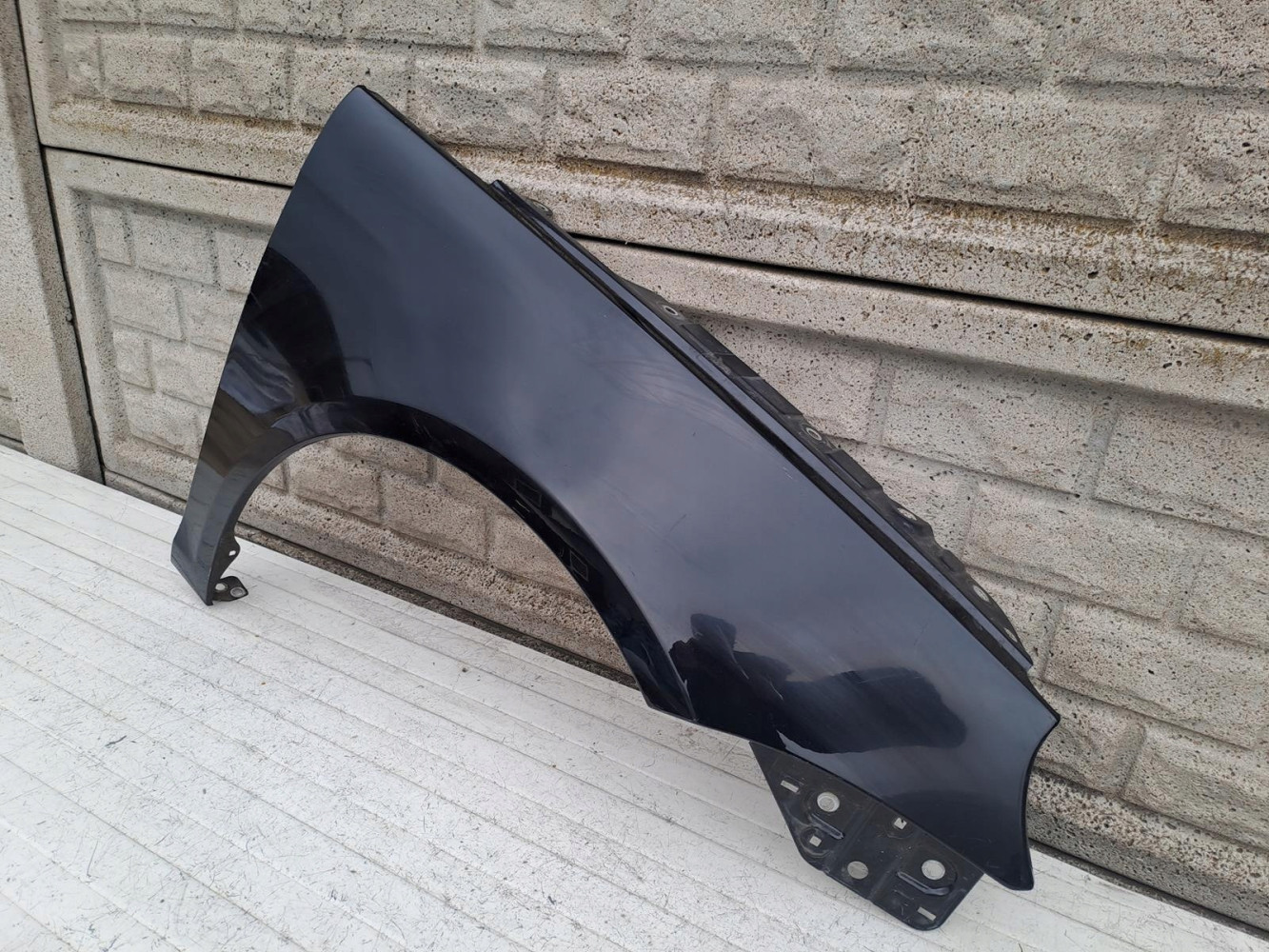 VW EOS 2006-2015 BŁOTNIK PRZEDNI PRAWY - (15381551927)