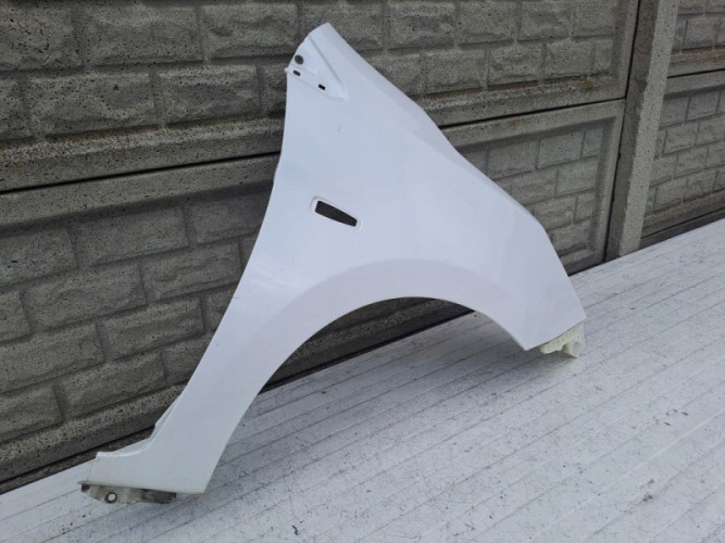 MITSUBISHI SPACE STAR 12-20 BŁOTNIK PRAWY PRZEDNI - (15407136437)