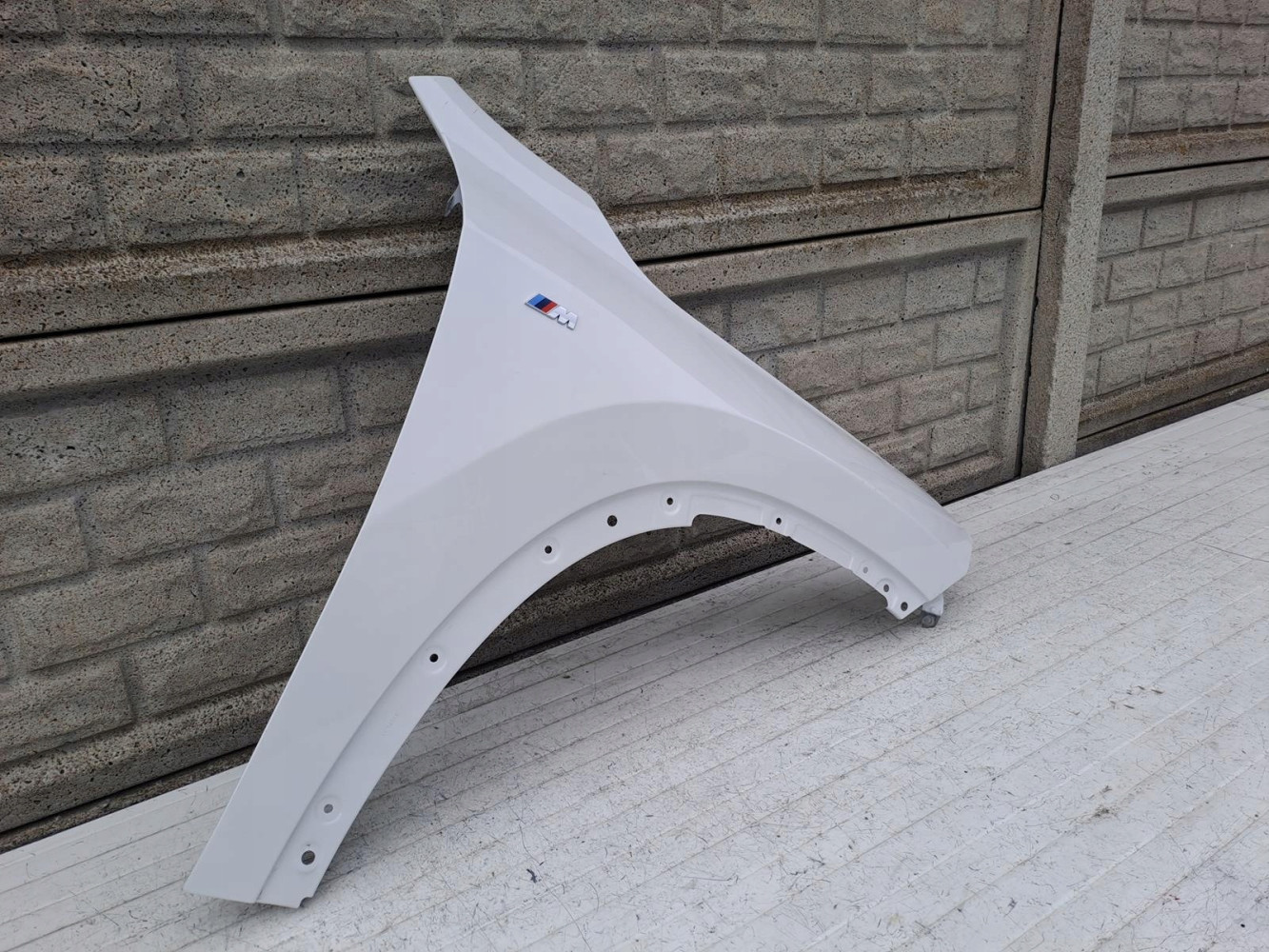 BŁOTNIK PRAWY PRZEDNI BMW X1 U11 2022- - (15417302610)