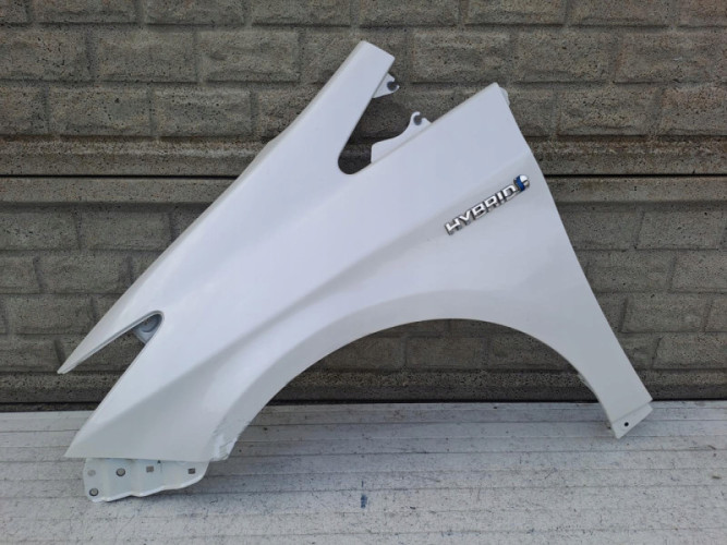 TOYOTA PRIUS 09-16 BŁOTNIK PRZEDNI LEWY - (15437563711)