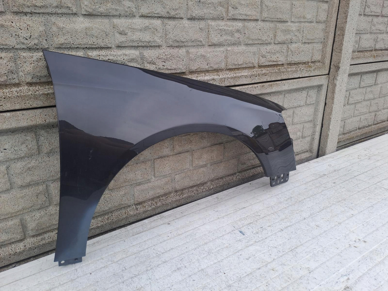VW PASSAT B6 2005-2010 BŁOTNIK PRAWY PRZEDNI - (15450147916)