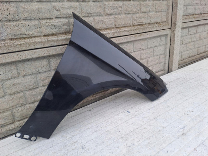 MERCEDES ML W166 W 166 BŁOTNIK PRAWY PRZEDNI - (15450162210)