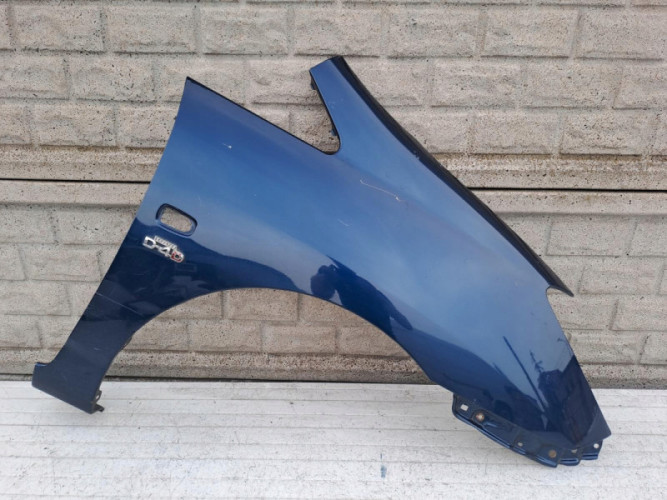 TOYOTA COROLLA VERSO 01-04 BŁOTNIK PRAWY PRZEDNI - (15450268632)