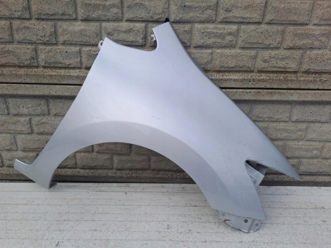 TOYOTA AURIS LIFT 2010-2013 BŁOTNIK PRZEDNI PRAWY - (15450445629)