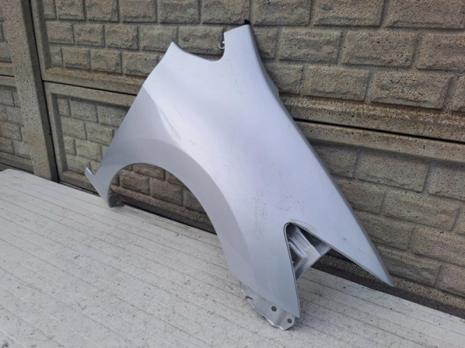 TOYOTA AURIS LIFT 2010-2013 BŁOTNIK PRZEDNI PRAWY - (15450445629)