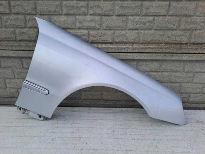 MERCEDES CLK W209 W 209 BŁOTNIK PRZEDNI PRAWY - (15485496750)