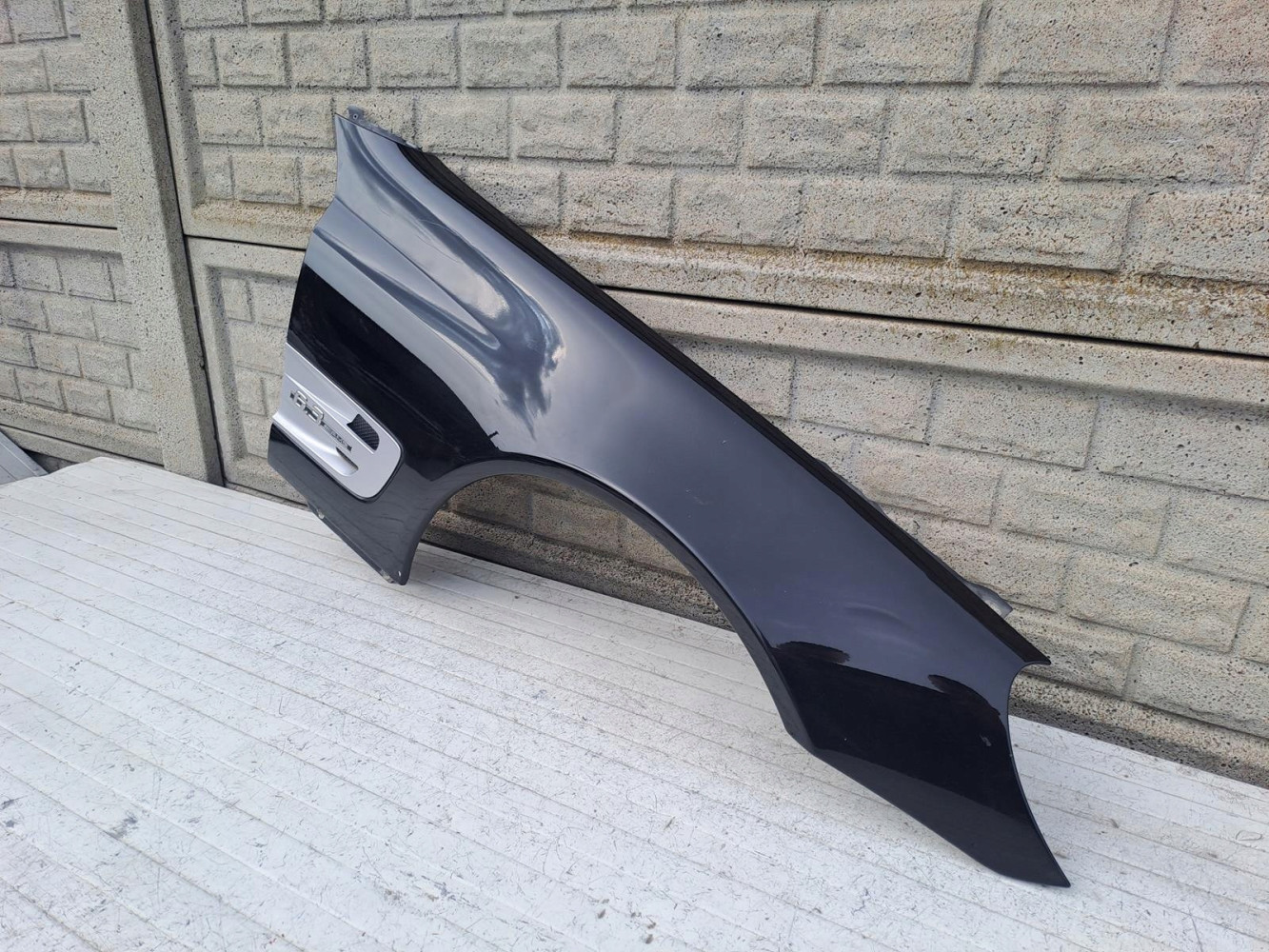 MERCEDES SL230 SL 230 LIFT BŁOTNIK PRAWY PRZEDNI - (15485917844)