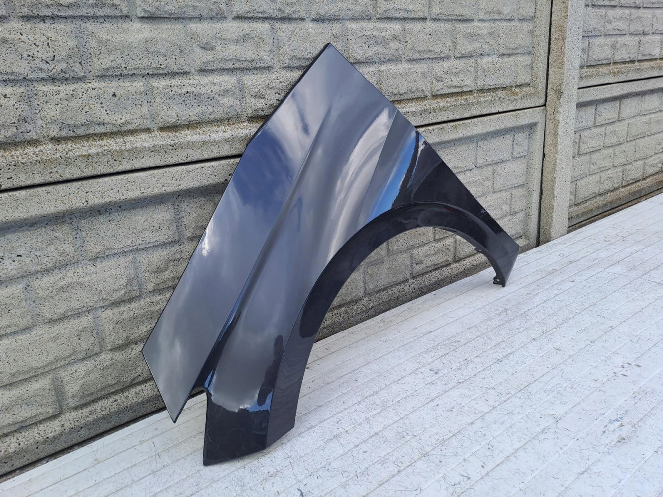 SEAT CUPRA BORN 21-24 BŁOTNIK PRZEDNI LEWY - (15492859317)