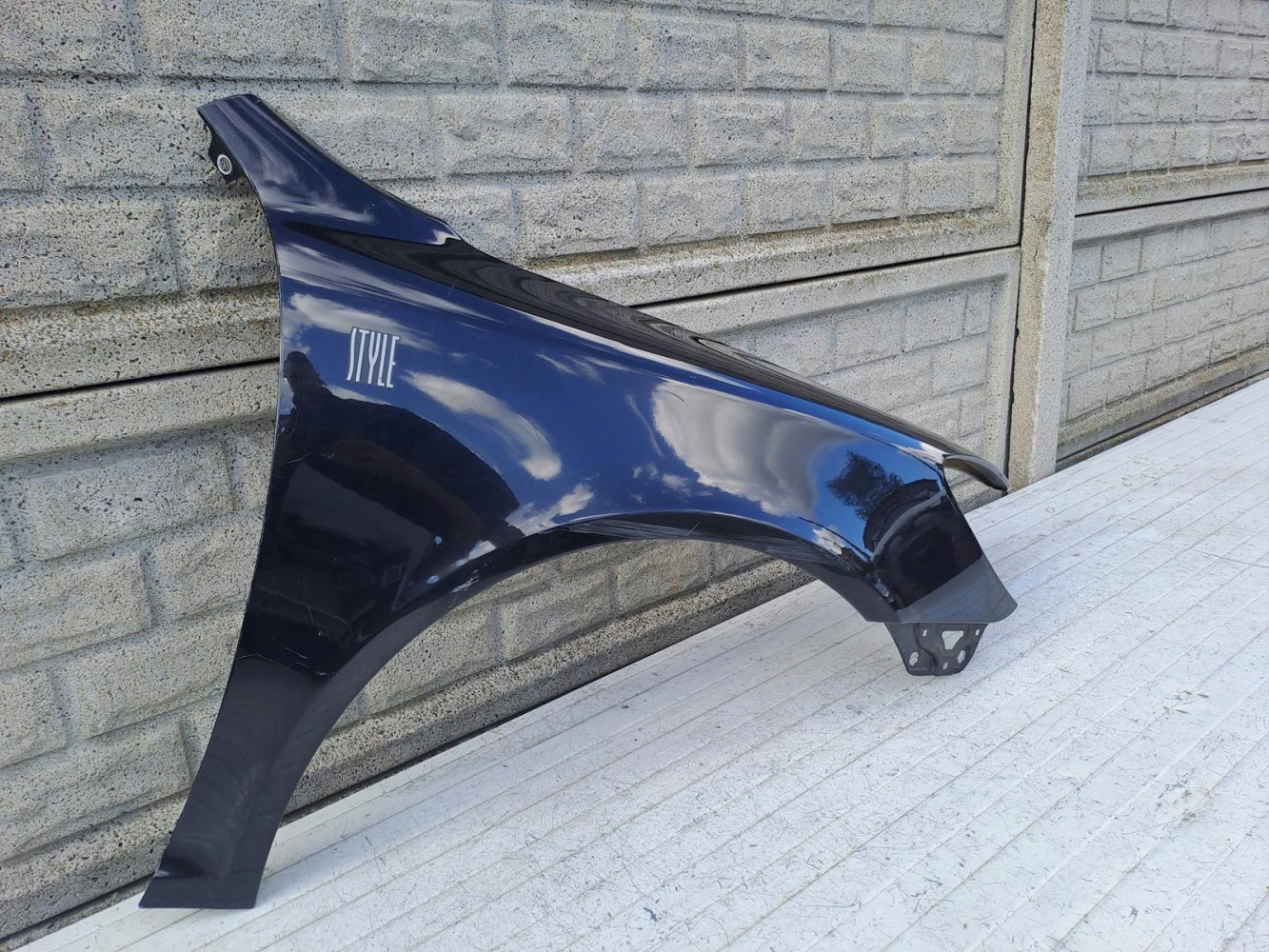 SKODA OCTAVIA II 2 LIFT 08-13 BŁOTNIK PRAWY PRZÓD - (15492918955)