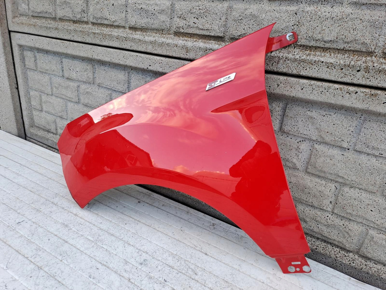 FORD ECOSPORT 12-22 BŁOTNIK PRZEDNI LEWY - (15493026509)