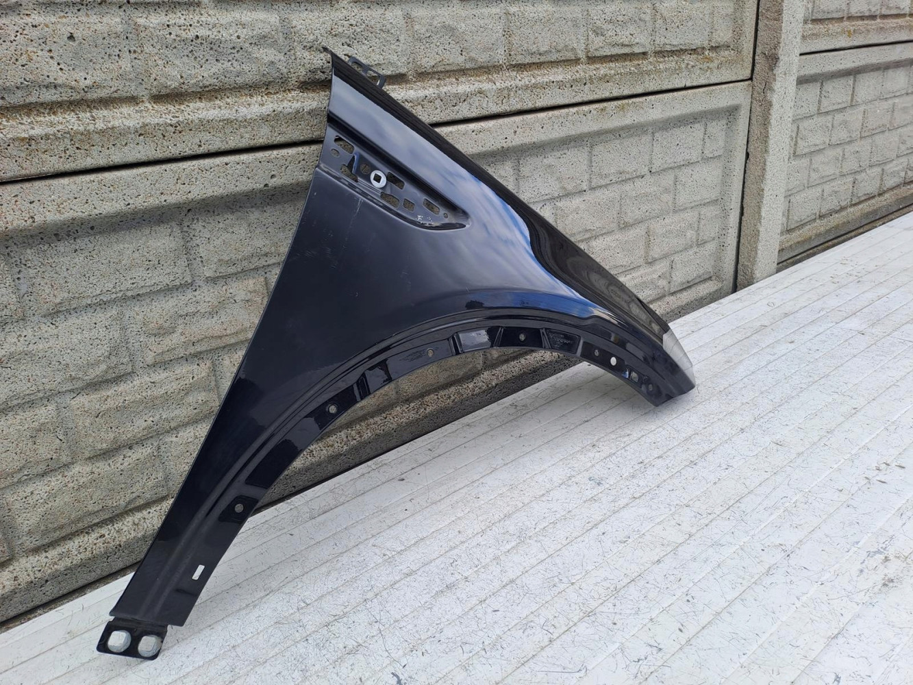 LAND ROVER DISCOVERY SPORT BŁOTNIK PRZEDNI PRAWY - (15499569672)