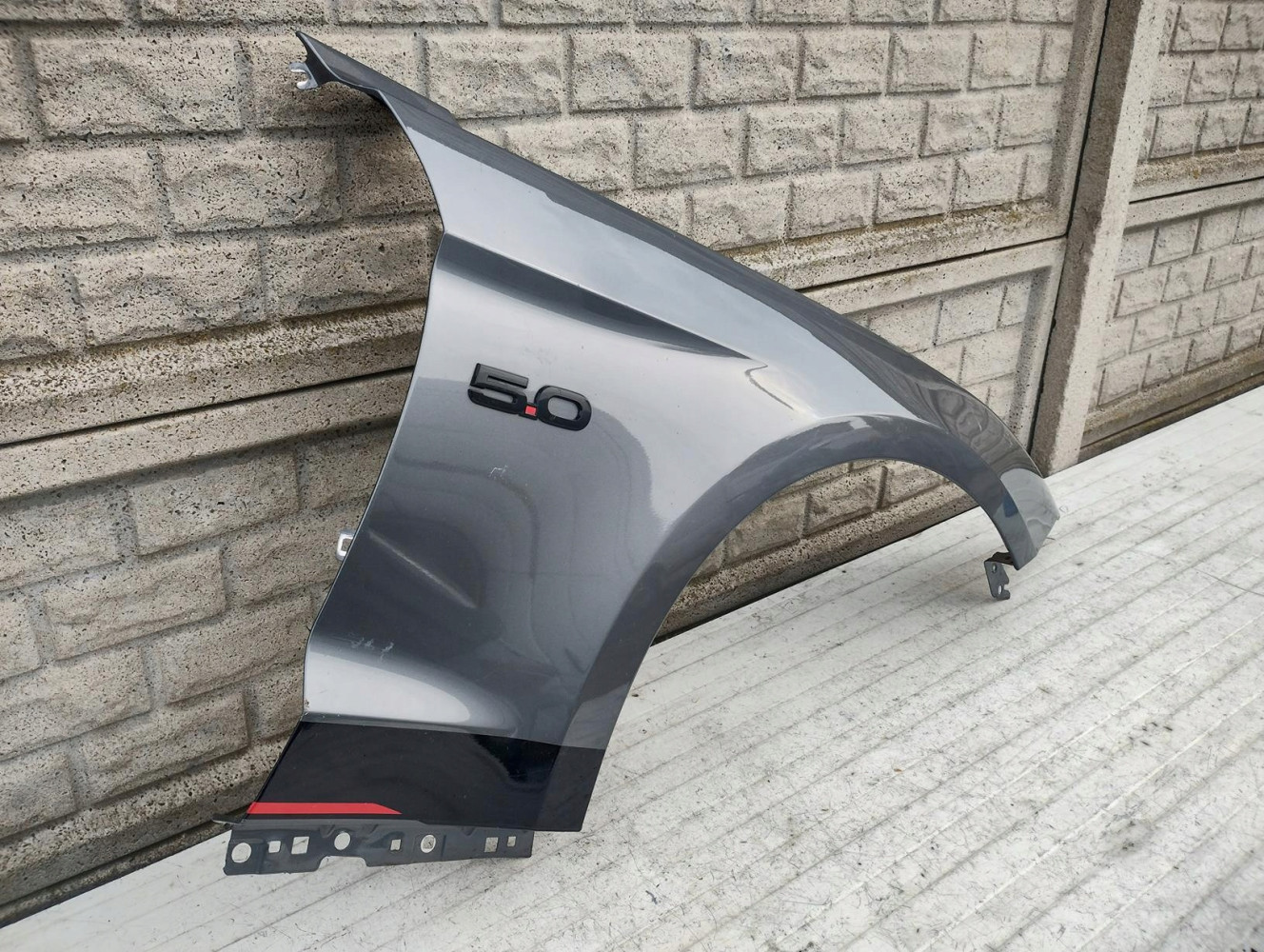 FORD MUSTANG VI LIFT 18 - 22 BŁOTNIK PRZEDNI PRAWY - (15506468201)
