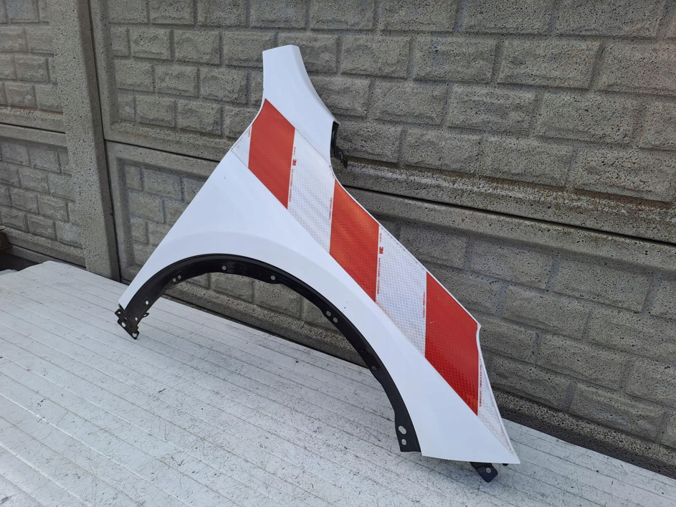 FORD KUGA ESCAPE MK3 20-24 BŁOTNIK PRZEDNI PRAWY - (15542454890)