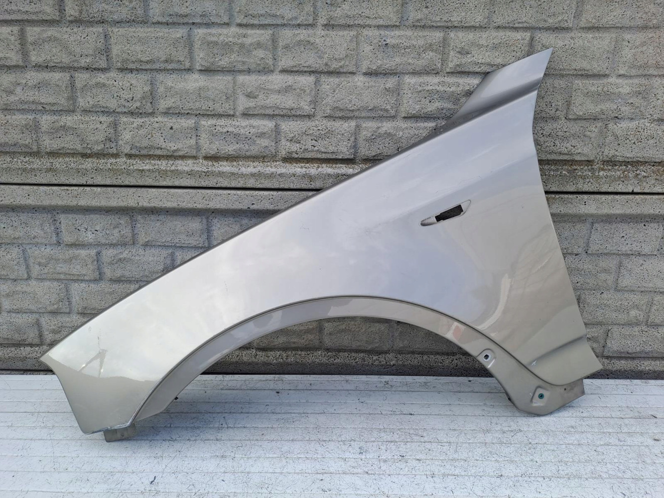 BMW X3 E83 LIFT BŁOTNIK LEWY PRZEDNI - (15542462821)