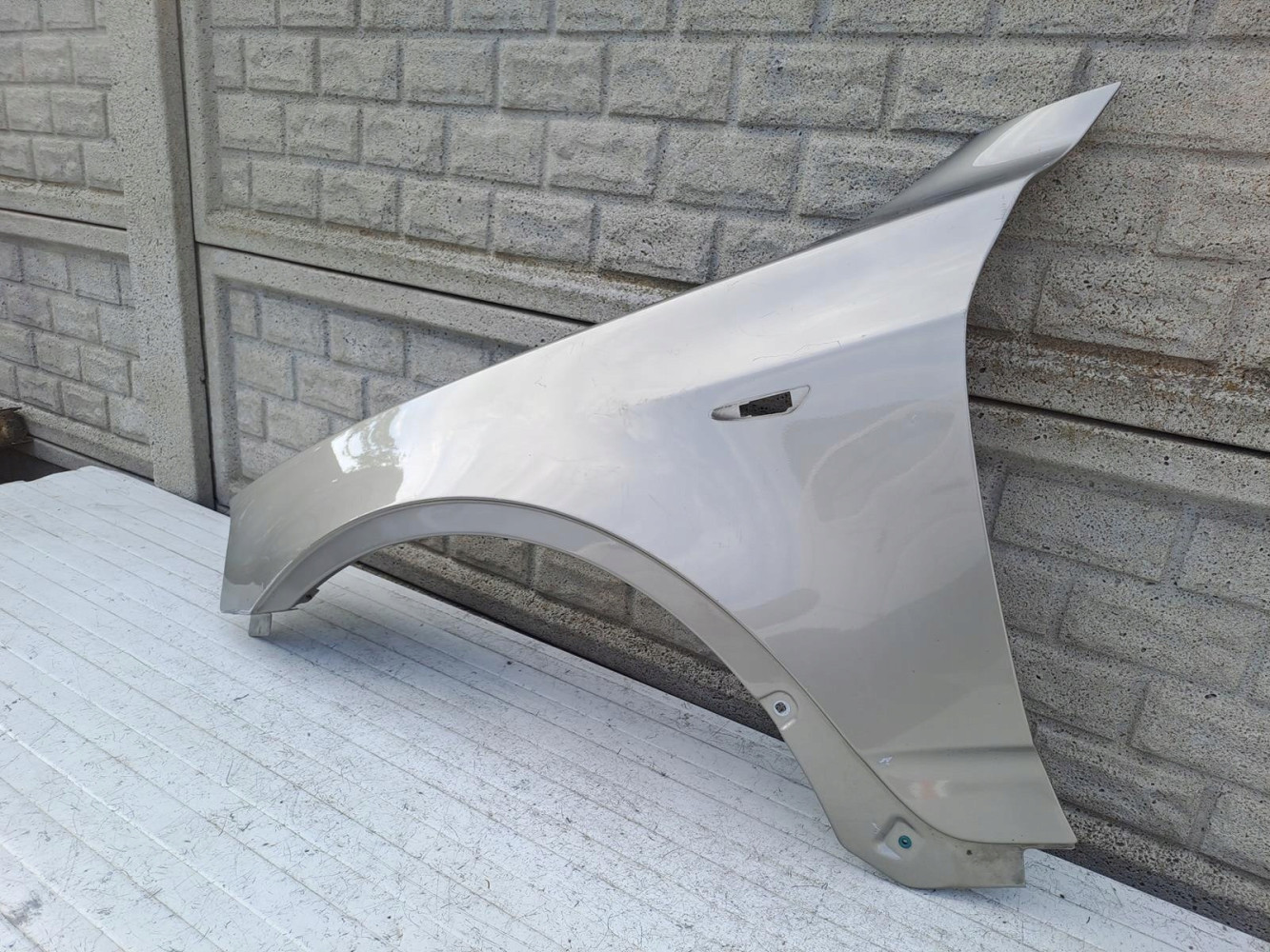 BMW X3 E83 LIFT BŁOTNIK LEWY PRZEDNI - (15542462821)