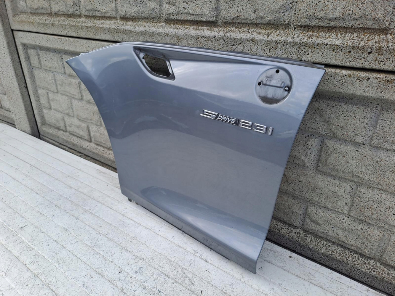 BMW E89 Z4 BŁOTNIK PRZEDNI LEWY - (15592412492)