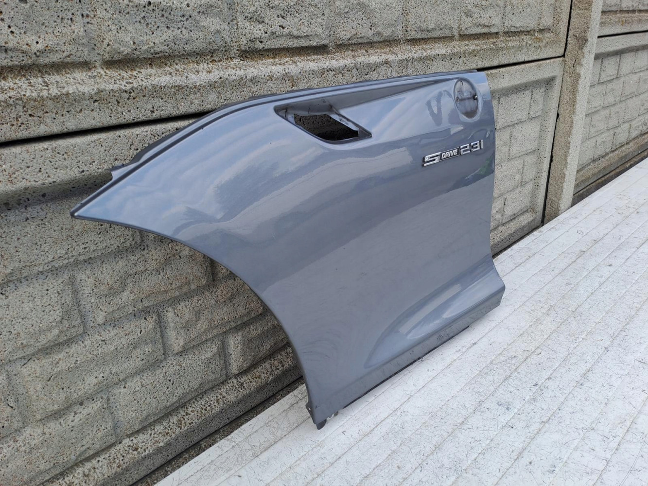 BMW E89 Z4 BŁOTNIK PRZEDNI LEWY - (15592412492)
