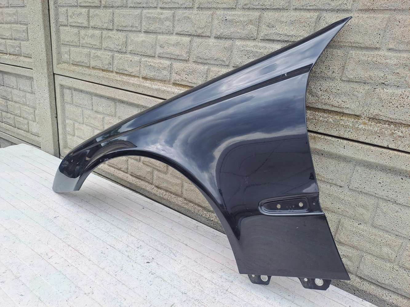 BŁOTNIK LEWY MERCEDES E KLASA W211 2002 - 2009 - (15628883591)
