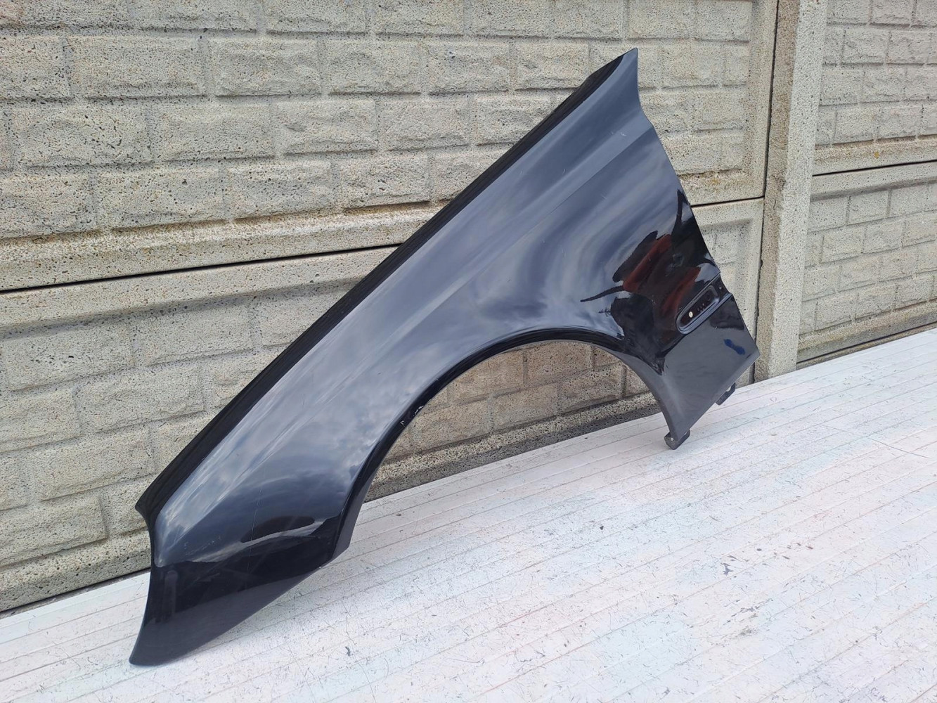 BŁOTNIK LEWY MERCEDES E KLASA W211 2002 - 2009 - (15628883591)