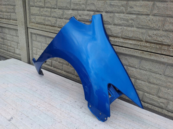 TOYOTA AURIS LIFT 2010-2013 BŁOTNIK PRZEDNI PRAWY - (15640514719)