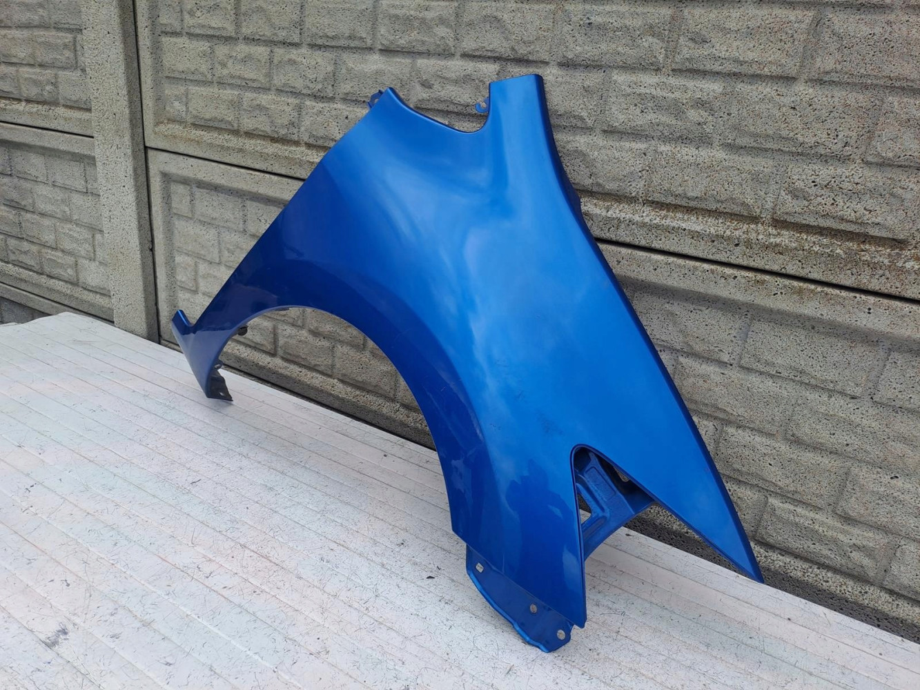 TOYOTA AURIS LIFT 2010-2013 BŁOTNIK PRZEDNI PRAWY - (15640514719)