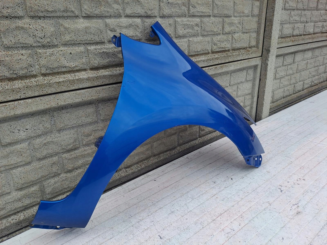 TOYOTA AURIS LIFT 2010-2013 BŁOTNIK PRZEDNI PRAWY - (15640514719)