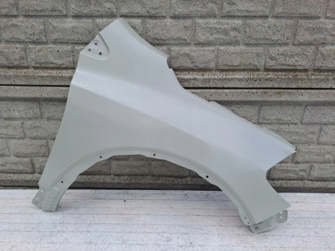 SUZUKI SX4 S CROSS 14-22 BŁOTNIK PRZEDNI PRAWY NOWY - (15647964869)