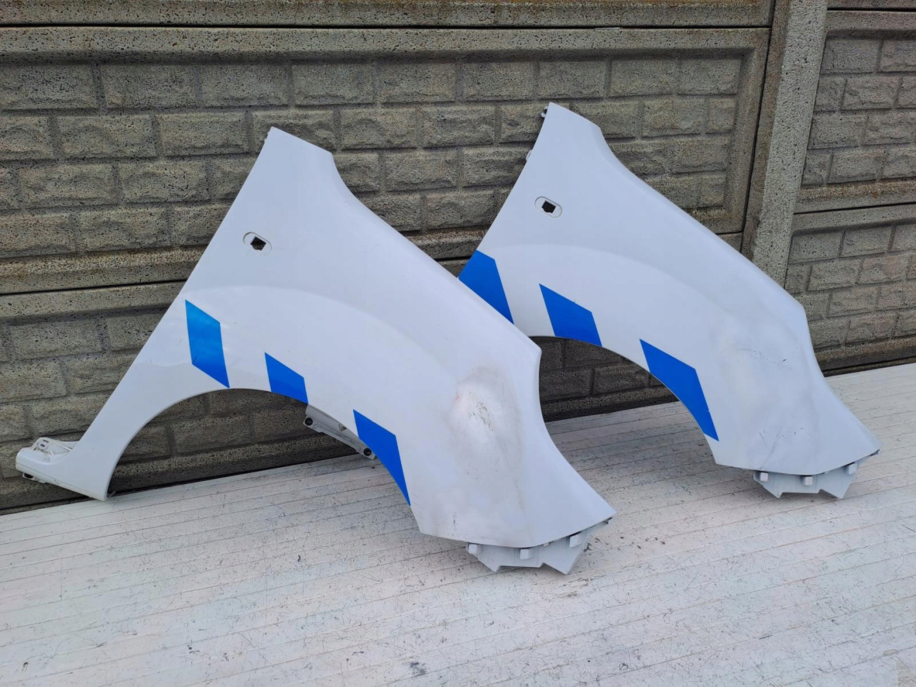 RENAULT KANGOO 3 III 2013-2018 LIFT BŁOTNIK PRAWY - (15648152380)