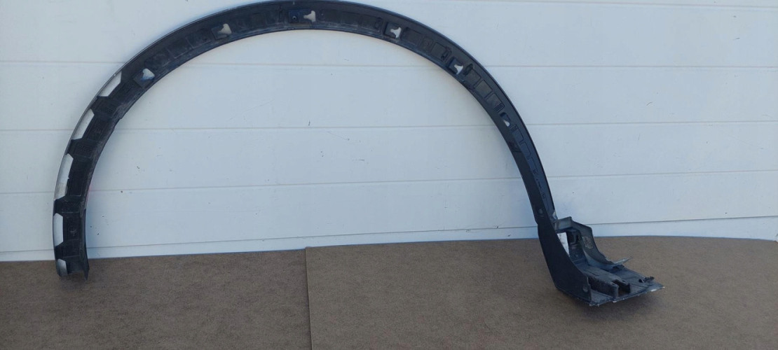 FORD KUGA MK3 listwa prawa lakierowana - (15648367405)