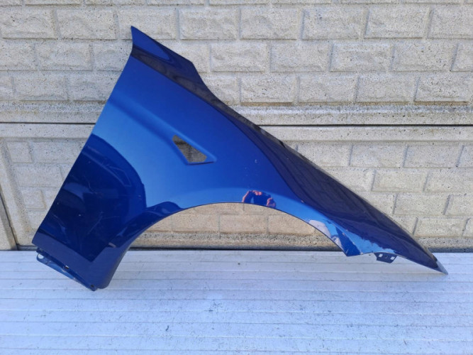 TESLA MODEL S PLAID BŁOTNIK PRAWY PRZEDNI - (15662737171)