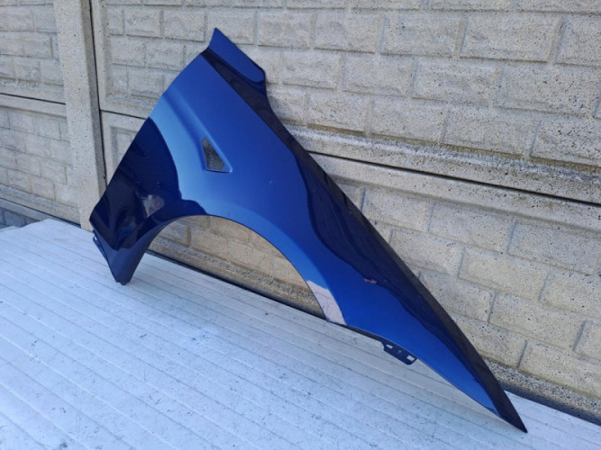 TESLA MODEL S PLAID BŁOTNIK PRAWY PRZEDNI - (15662737171)