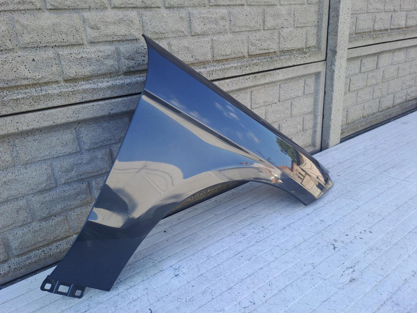 MERCEDES ML W166 W 166 BŁOTNIK PRAWY PRZEDNI - (15669330925)