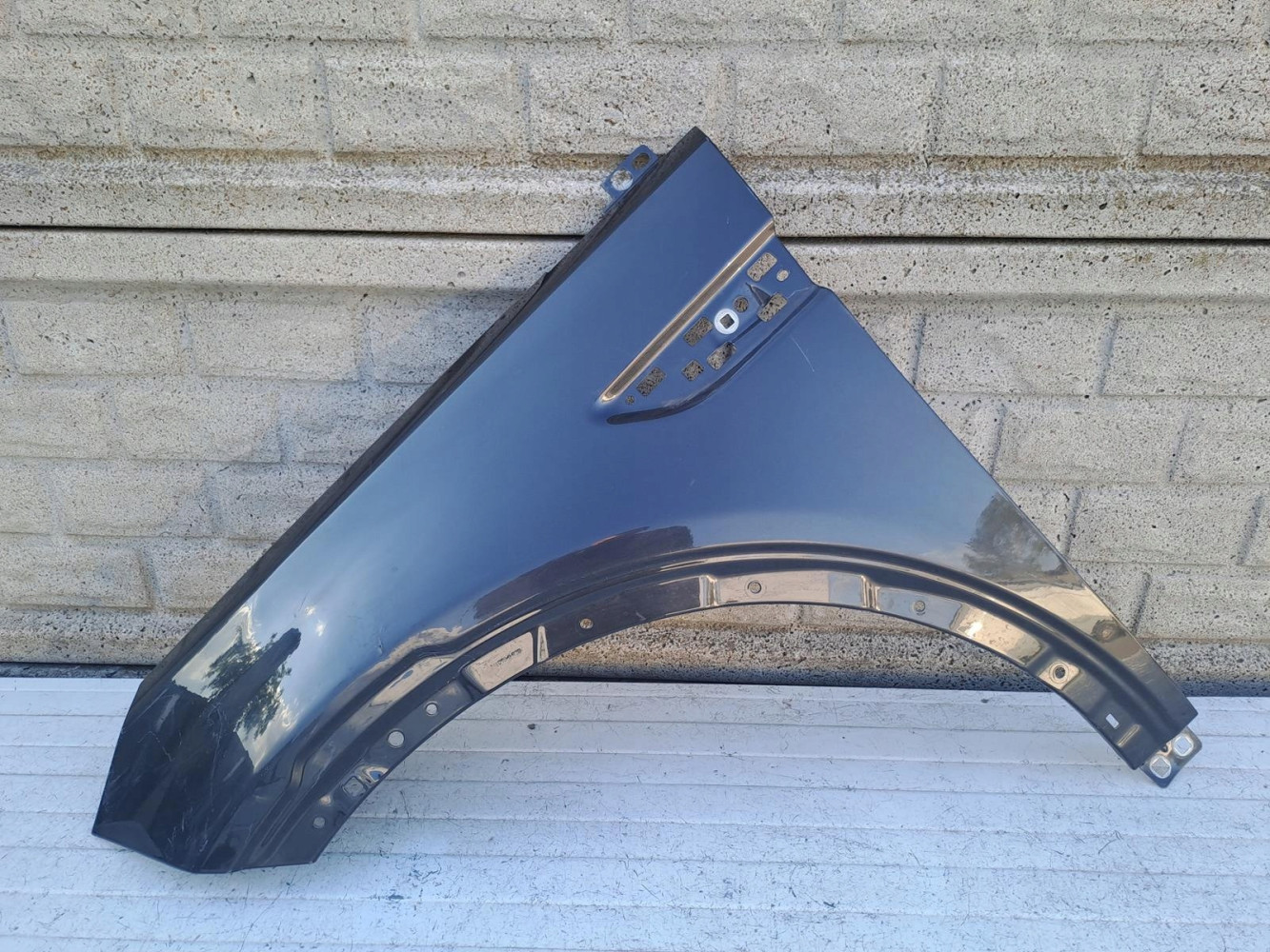 LAND ROVER DISCOVERY SPORT BŁOTNIK PRZEDNI LEWY - (15669506739)
