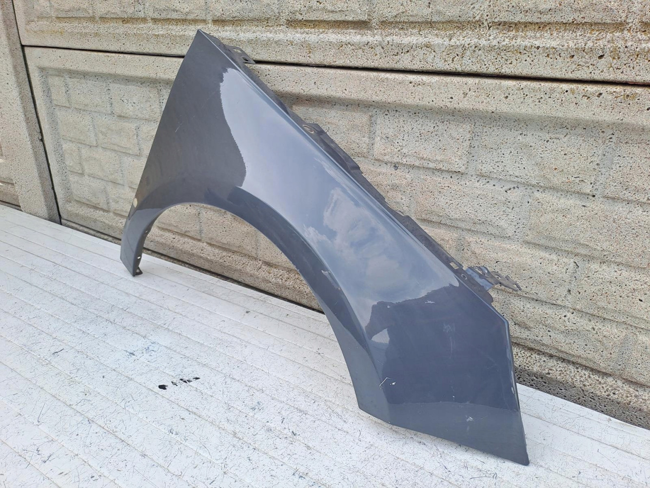 AUDI A1 8X0 2010-2017 BŁOTNIK PRZEDNI PRAWY - (15685186153)