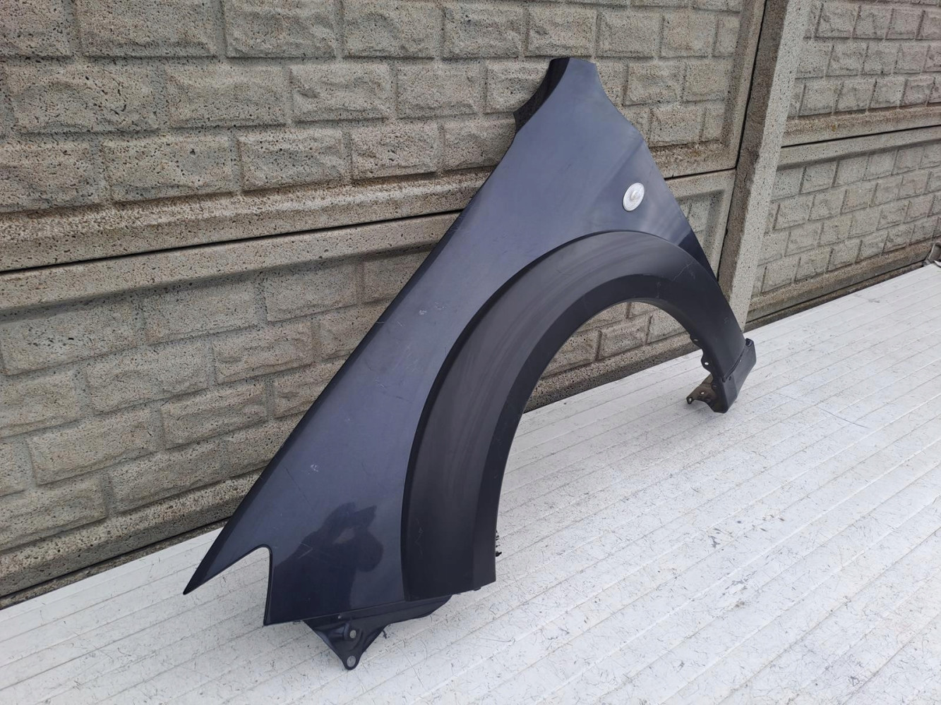 SUBARU IMPREZA XV GH BŁOTNIK PRZEDNI LEWY - (15685555996)
