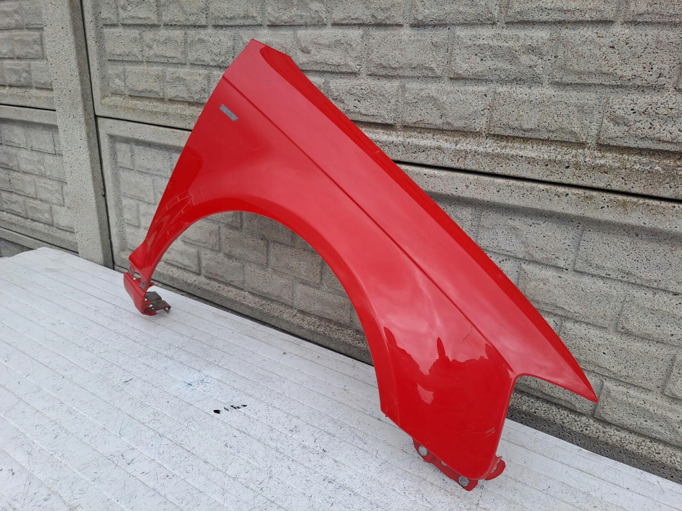 AUDI A3 8P0 LIFT 08-13 BŁOTNIK PRZEDNI PRAWY - (15685701708)