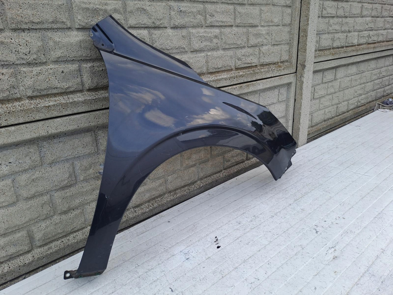 SUBARU FORESTER 13-19 BŁOTNIK PRZEDNI PRAWY - (15699025210)