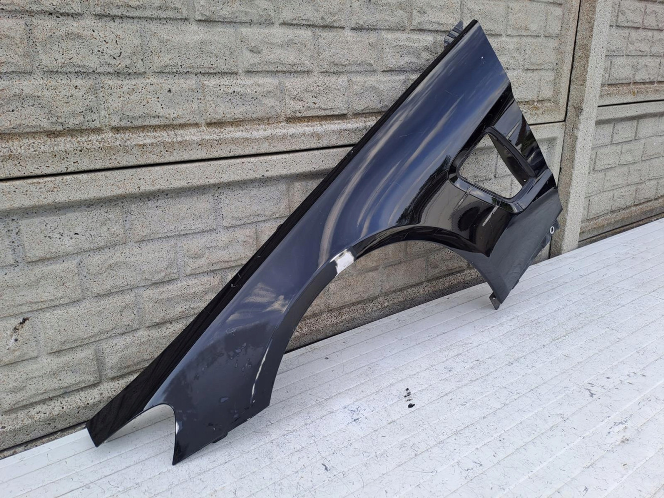 MERCEDES SL W231 R231 LIFT BŁOTNIK LEWY - (15699034603)