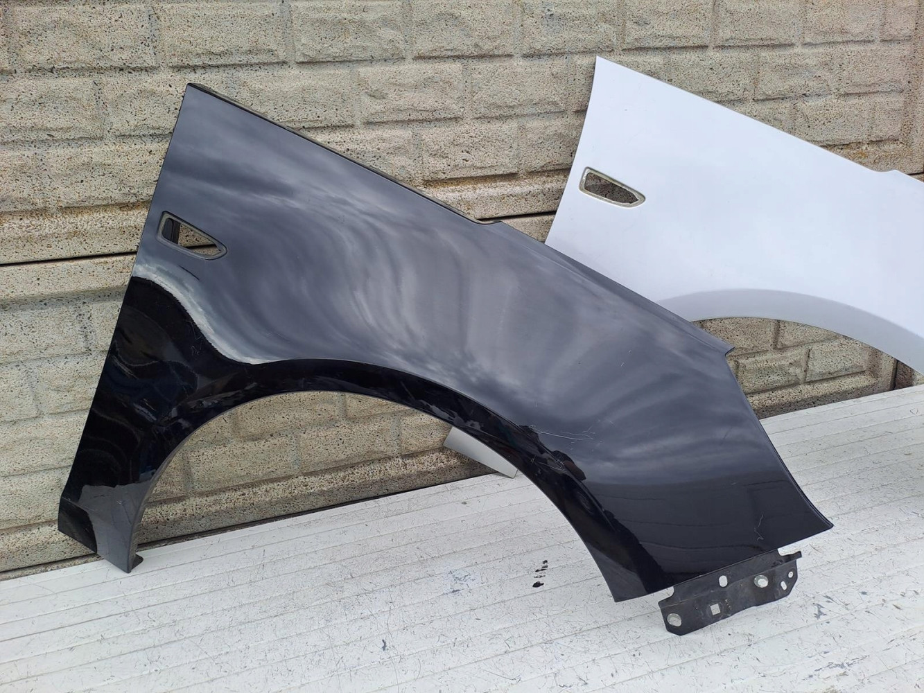 OPEL ZAFIRA C 12-18 BŁOTNIK PRZEDNI PRAWY - (15712857544)