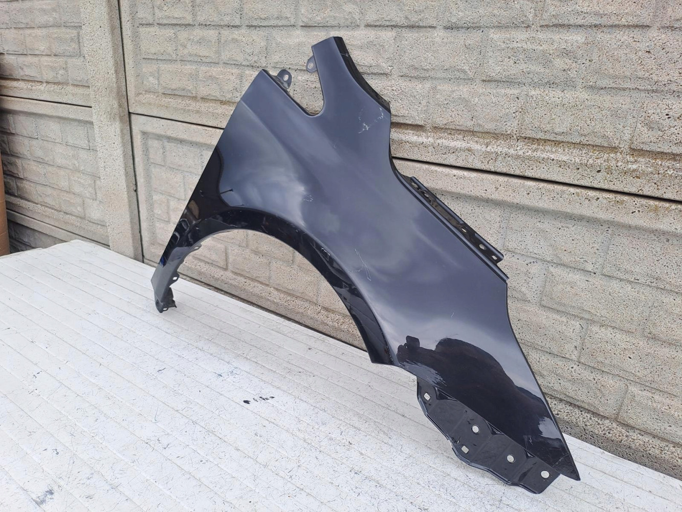 TOYOTA AVENSIS III T28 T29 15- BŁOTNIK PRAWY - (15713460504)