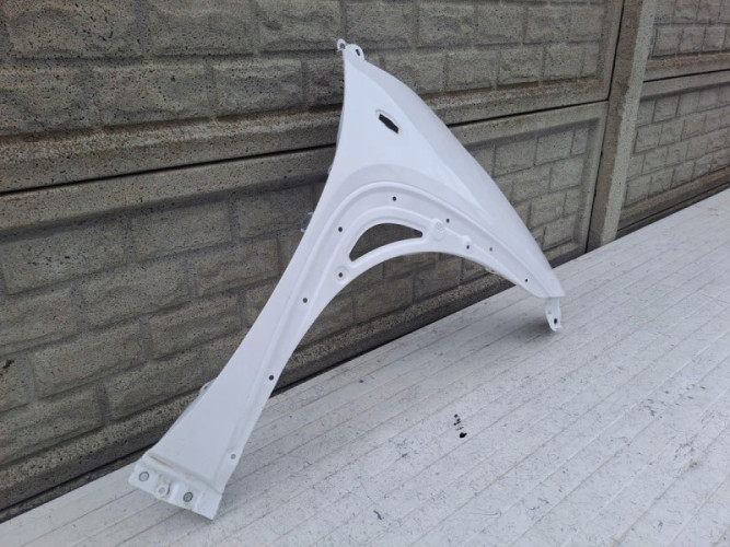 BŁOTNIK PRAWY PRZÓD TOYOTA AYGO X 22-24 - (15736194294)