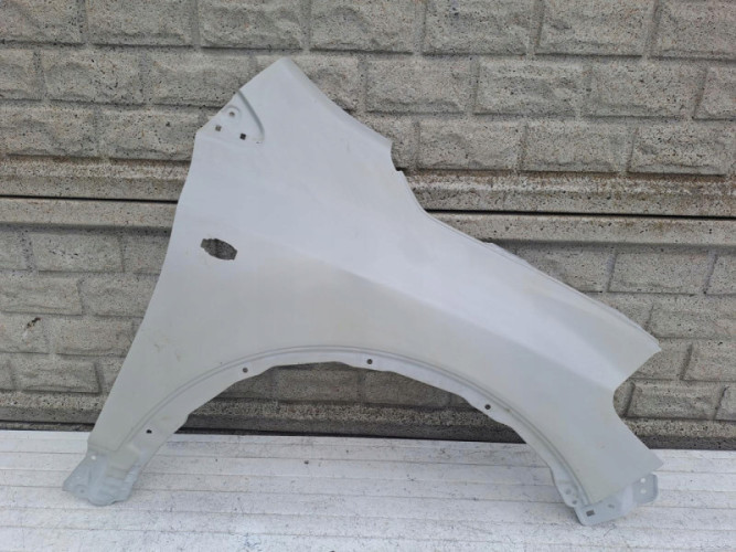 SUZUKI SX4 S CROSS 14-22 BŁOTNIK PRZEDNI PRAWY NOWY - (15736273857)